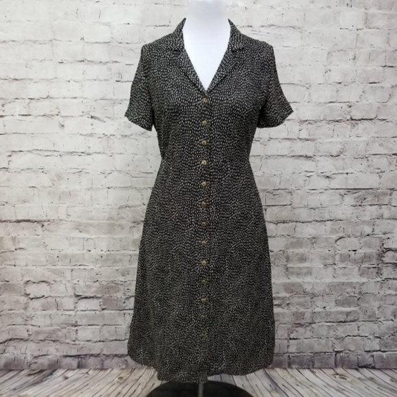 Everly Dresses & Skirts - Everly Black Abstract Pattern Button Front Dress
